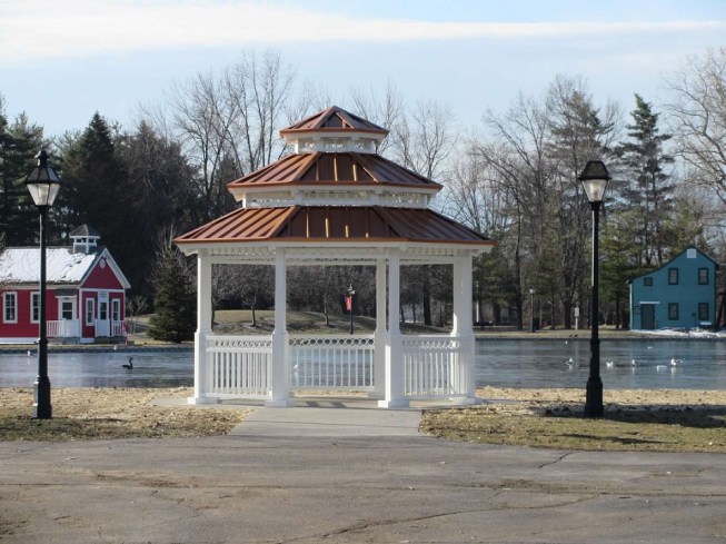 new gazebo1.jpg
